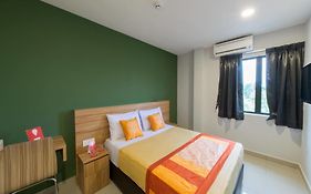 Lavana Hotel Batu Caves